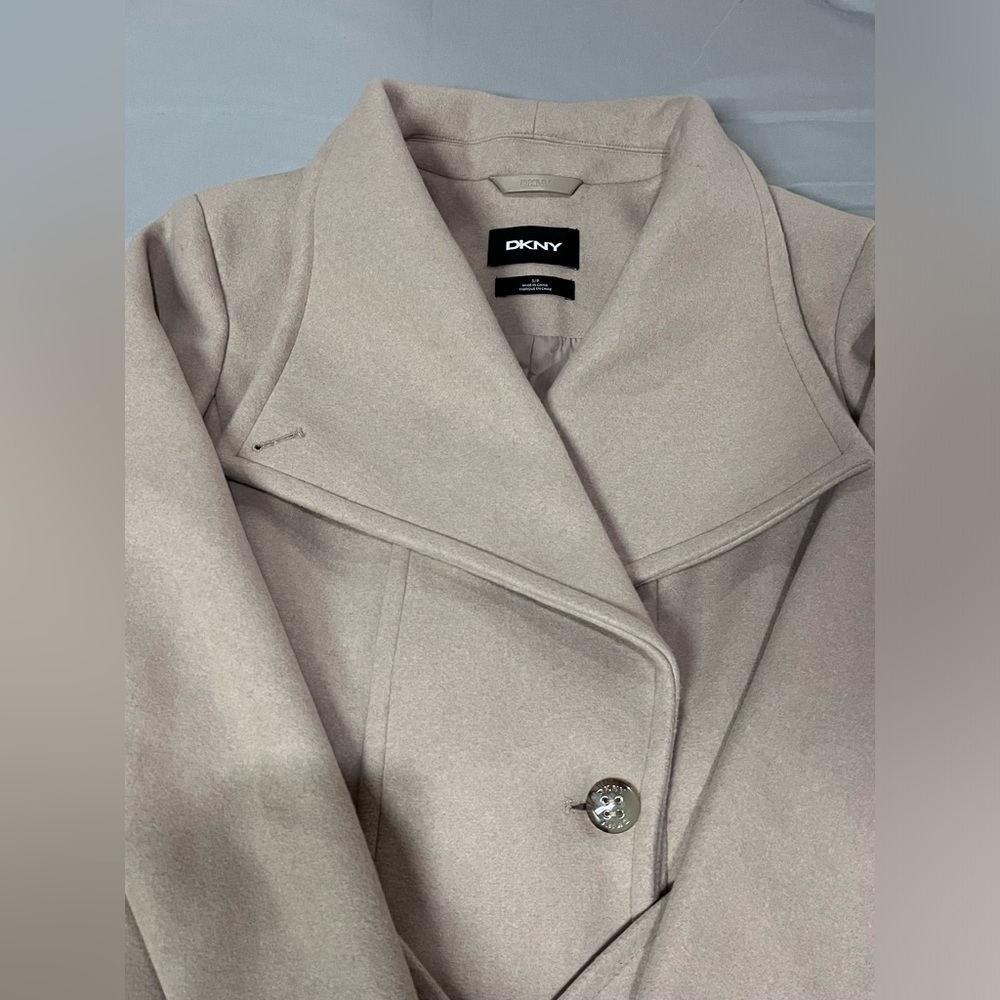 DKNY Trench Coat Cream Color - Picture 3 of 7